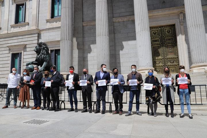 İspanyalı milletvekiliker, Ermeni esirlerin serbest bırkılmasını talep etti (foto)