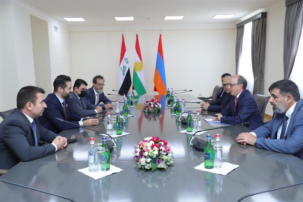Ermenistan Dışişleri Bakanı Ayvazyan, IKBY Başbakan Yardımcısı Talabani ile bir araya geldi