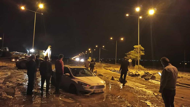 Ջրհեղեղի հետևանքով Նախիջևան-Թուրքիա մայրուղին պարալիզացվել է