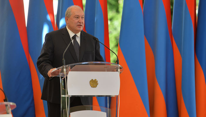 Ermenistan Cumhurbaşkanı: Ateşkes var, ancak savaş bitmedi
