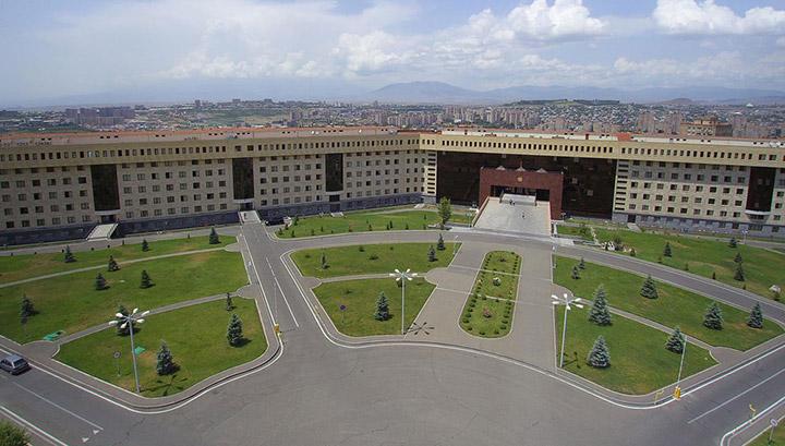 Ermenistan Savunma Bakanlığı: Azerbaycanlılar kendileri düzensiz ateş açtılar