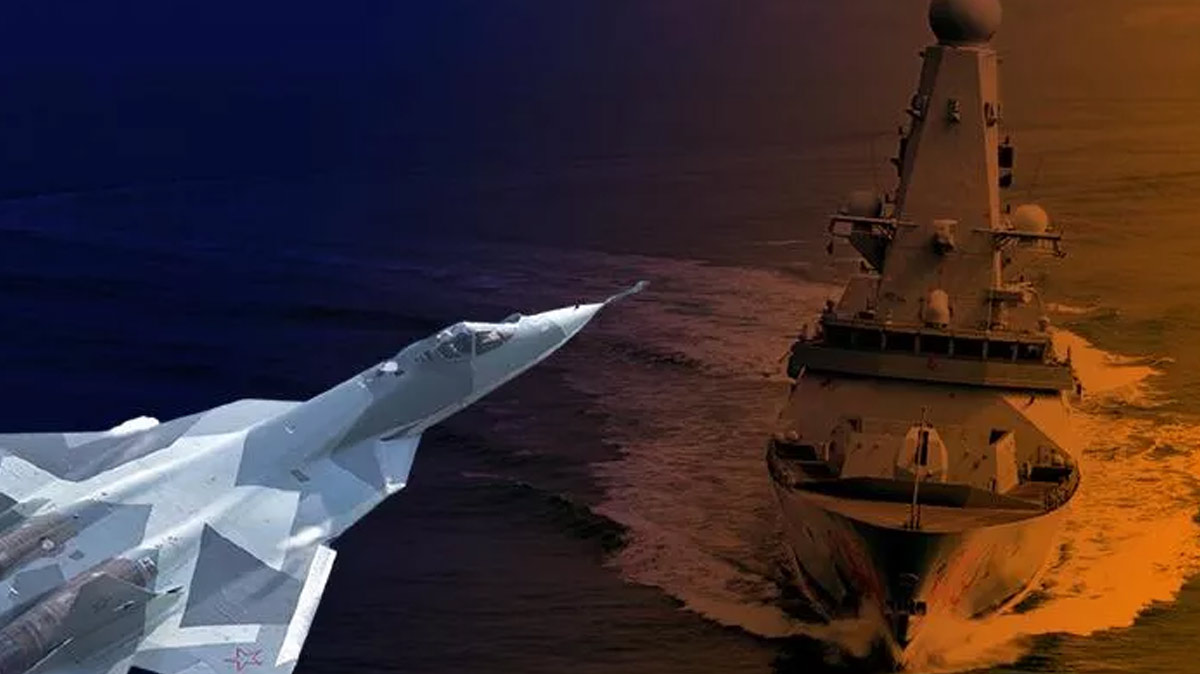 Akdeniz'de sular ısınıyor: Rus ordusu İngiliz uçak gemisinin de bulunduğu yerde tatbikata başladı