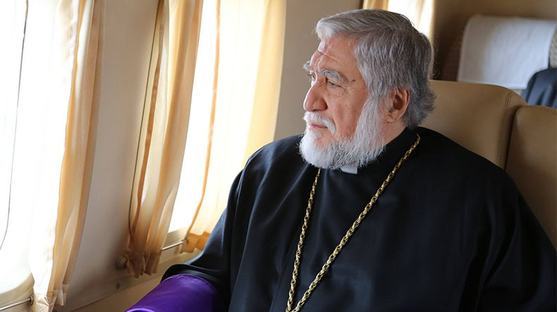 Kilikya Ermeni Katolikosu, Vatikan yolcusu