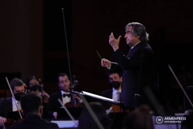 20 yıl aradan sonra dünyaca meşhur İtalyan orkestra şefi Ricardo Muti Ermenistan’da