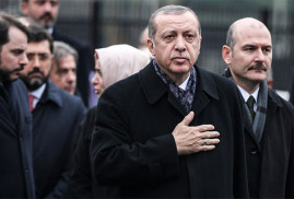Эрдоган "ждёт подходящего момента, чтобы уволить Сулеймана Сойлу