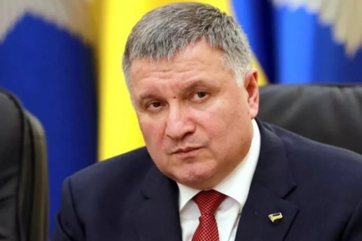 Ukrayna İçişleri Bakanı Arsen Avakov, görevinden istifa etti