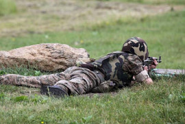 Azerbaycan güçleri kayıplar vererek geri püskürtüldu