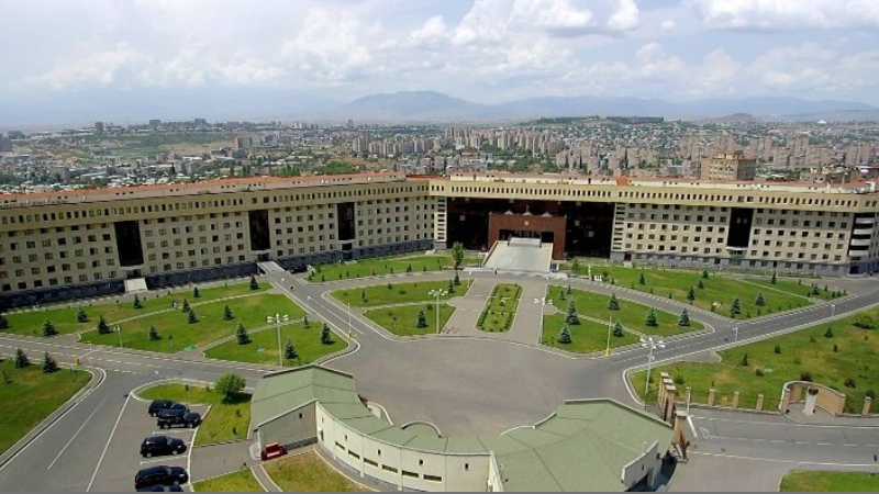 Azerbaycan Ermeni mevzilerine tekrar ateş açtı!