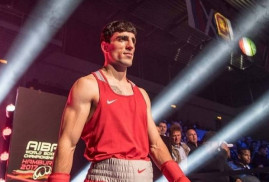 Tokyo Olimpiyat Oyunlarında Ermeni boksör Hovhannes Baçkov, yarı finale çıktı