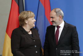 Merkel'den Paşinyan'a tebrik mesajı!  Almanya, Karabağ sorununun barış çözümünü desteklemeye devam edecek