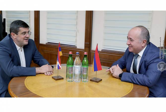 Ermenistan Savunma Bakanı Karabağ Cumhurbaşkanı ile bir araya geldi