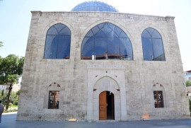 Restore edilen Malatya Üç Horan Ermeni Kilisesi'nde yıllar sonra ayin hazırlığı