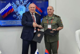 Ermenistan Savunma Bakanı Rusya'da bir dizi görüşme yaptı