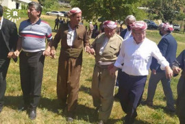 Թուրքիայի նախկին վարչապետ Ահմեթ Դավութօղլուն մասնակցել է  քրդերի շուրջպարին