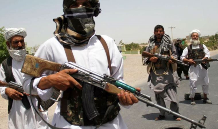 ABD çekildi, Taliban havalimanına girdi