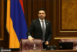 Ermenistan Parlamento Başkanı Artsakh’ın Bağımsızlık Günü’nü kutladı