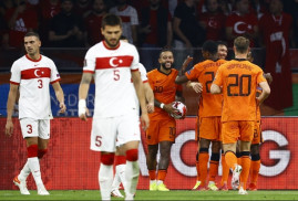Hollanda'dan Türkiye'ye yarım düzine gol (Video)