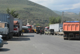 Azerbaycan polisi, Vorotan köyün yakınlarındaki kontrol noktasında iki İranlı sürücüyü tutukladı