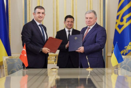 Украина и Турция подписали меморандум о строительстве центра обслуживания БПЛА Bayraktar