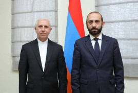 Mirzoyan: "İran'ın, Ermenistan'ın toprak bütünlüğü konusundaki tutumunu çok takdir ediyoruz"