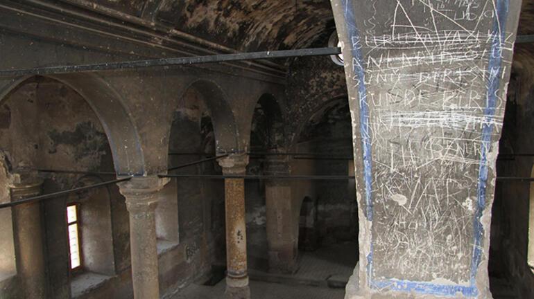 Կեսարիայի հունական Ագիոս Պրոկոպիոս պատմական եկեղեցին՝ գանձախուզների թիրախում