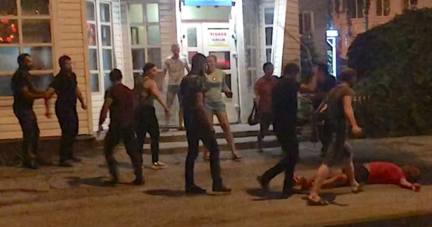 Ermeni Diana Martirosyan Moskova'da 3 sarhoş Azerbaycanlı erkeği dövdü