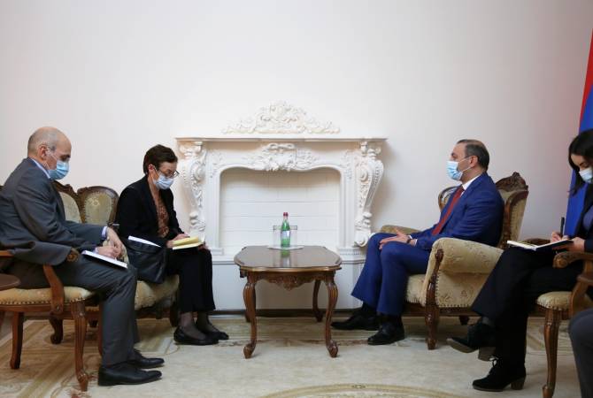 Ermenistan MGK Sekreteri ve Fransa’nın Yerevan Büyükelçisi Ermenistan’a Azerbaycan’ın saldırılarını ele aldı