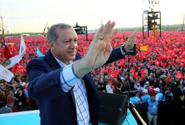 Թուրքիայում քաղաքապետարանի աշխատակիցներին ստիպել են մասնակցել Էրդողանի հանրահավաքին