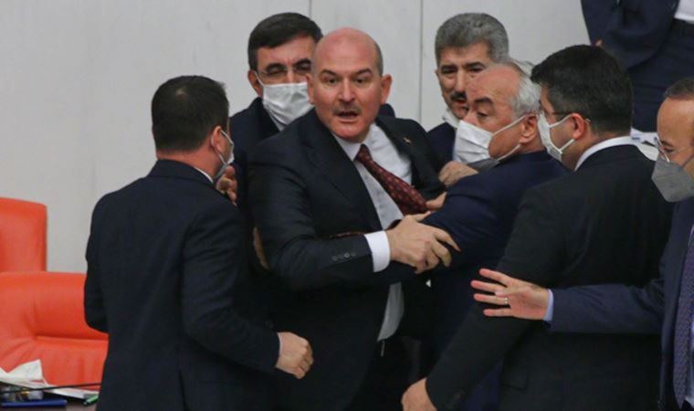 Reuters-ն անդրադարձել է Թուրքիայի խորհրդարանի ծեծկռտուքին