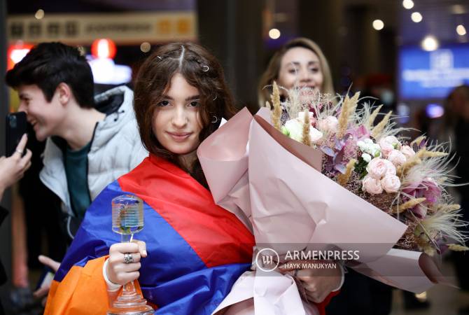 Eurovision Çocuk Şarkı Yarışması'nın kazanan Malena: "Zaferimi Ermenistan'a adıyorum" (Foto)