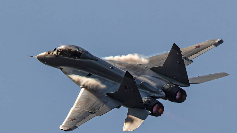 Rus savaş uçakları Ermenistan semalarında tatbikat yaptı