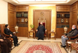 Kilikya Ermeni Katolikosu, İran'ın Lübnan Büyükelçiliği heyetini kabul etti