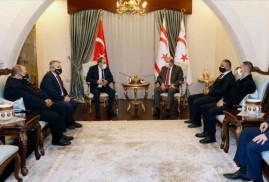 Ադրբեջանական պատվիրակության ղեկավարը նստած է եղել ոչ թե Ադրբեջանի, այլ Թուրքիայի դրոշի ներքո