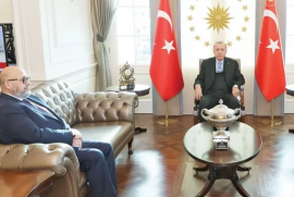 Эрдоган принял в Анкаре главу Союза армянских фондов и его заместителя