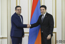 Ermenistan Parlamento Başkanı, Suriye’nin Yerevan Büyükelçisi’ni kabul etti