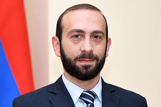 Ermenistan Dışişleri Bakanı İngiliz bakanı ile Ermenistan-Türkiye diyalog sürecini konuştu