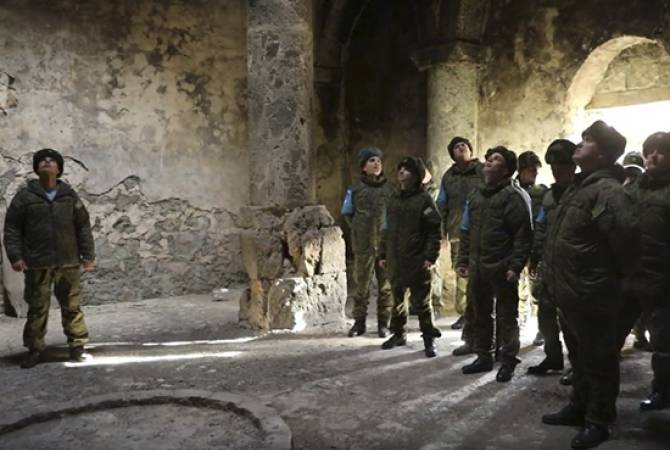 Rus barış güçleri Karabağ'daki Dadivank Ermeni Manastırı'nı ziyaret etti