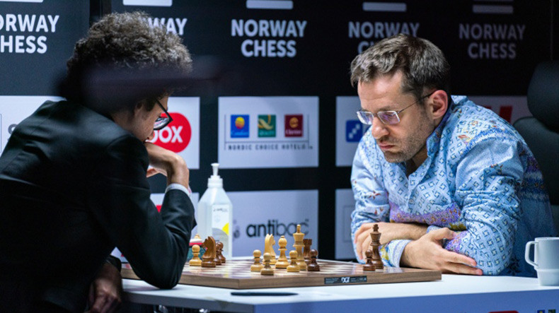 Ermeni büyükusta Levon Aronian, Duda'yı yenilgiye uğrattı