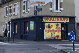 Fransa'da Rus ürünleri satan Ermeni kadına ait dükkan saldırıya uğradı