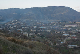 Azerbaycan Silahlı Kuvvetleri, Karabağ’ın Khnapat köyündeki okul alanı yönünde ateş etti
