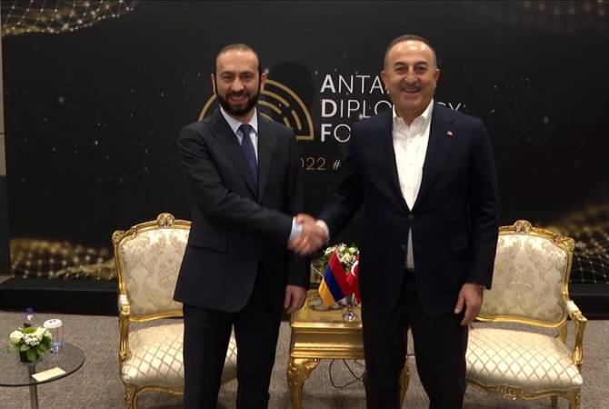 Ermenistan ve Türkiye Dışişleri Bakanları Antalya'da görüştü