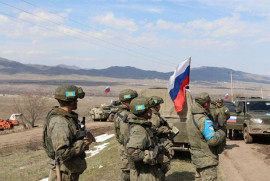 Rus barış güçleri, Parukh'ta Azerbaycan ordusunun ilerlemesini durdurmak için yedek kuvvetler konuşlandırıyor