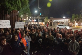 Los Angeles Ermenileri  Karabağ'a dayanışma adına Glendale'de toplandı