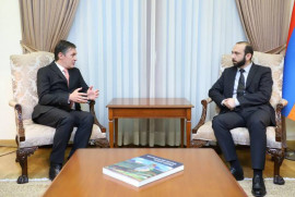 Ermenistan Dışişleri Bakanı, AGİT Minsk Grubu Fransız Eşbaşkanı Brice Roquefeuil’i kabul etti