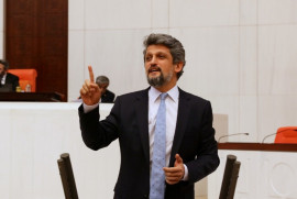 Garo Paylan: "Ermeni toplumunun hastane vakıflarının seçim dışında bırakılacağı iddiası doğru mu?"