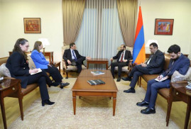 Ermenistan Dışişleri Bakanı, AGİT Minsk Grubu ABD eşbaşkanını kabul etti