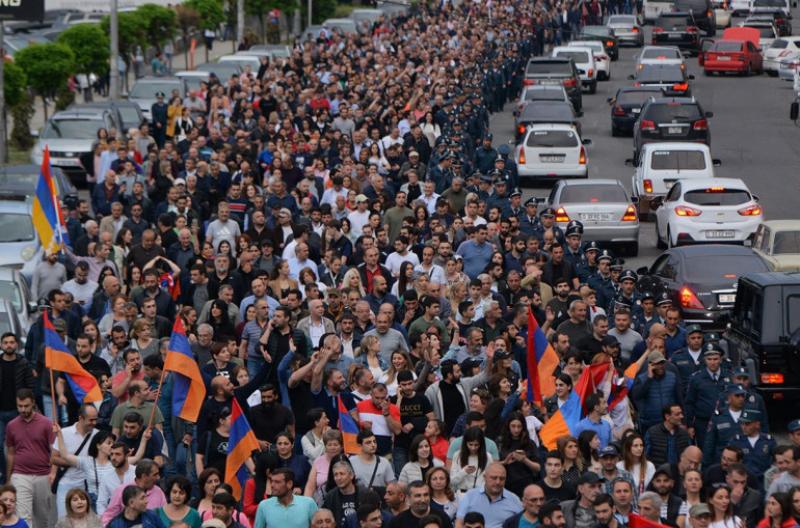 Ermenistan'da Paşinyan karşıtı muhalefet eylemlerine devam ediyor