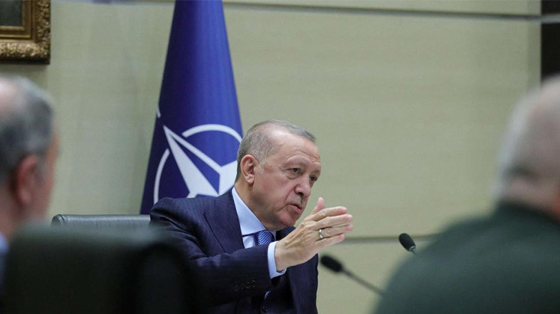 Spiegel: Erdoğan son yıllarda çifte ajan gibi davrandı