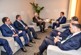 Ermenistan Cumhurbaşkanı Davos’ta Mesrur Barzani ile görüştü