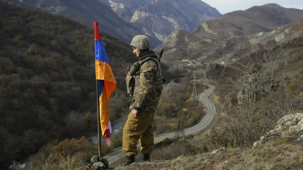 Ermenistan Savunma Bakanlığı'ndan Azerbaycan'a yalanlama: Ateş açılmadı!